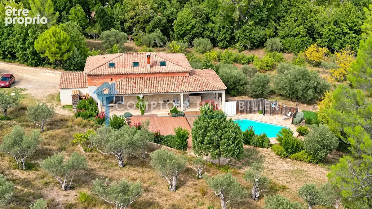 VAR (83) - À VENDRE - SALERNES - Villa atypique avec 5 chambres dans un superbe environnement - photo 22