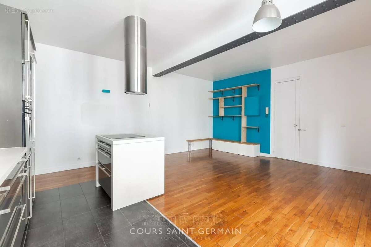 Appartement à PARIS-10E