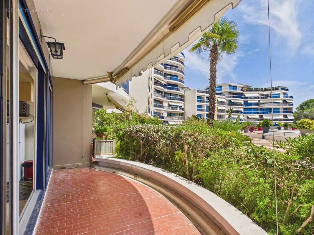 Appartement à MANDELIEU-LA-NAPOULE