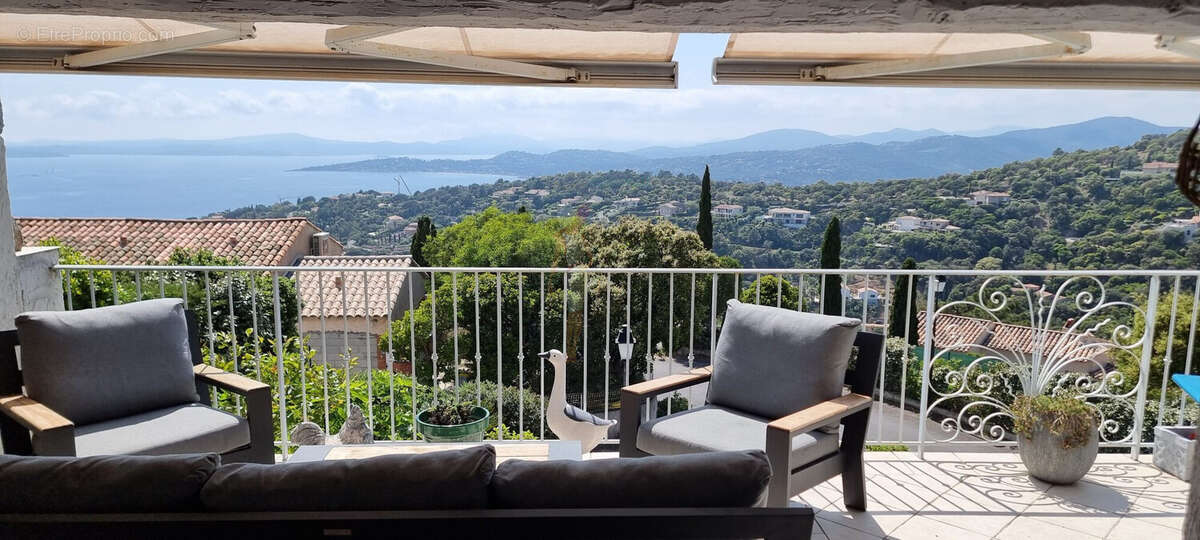 Maison à LES ISSAMBRES