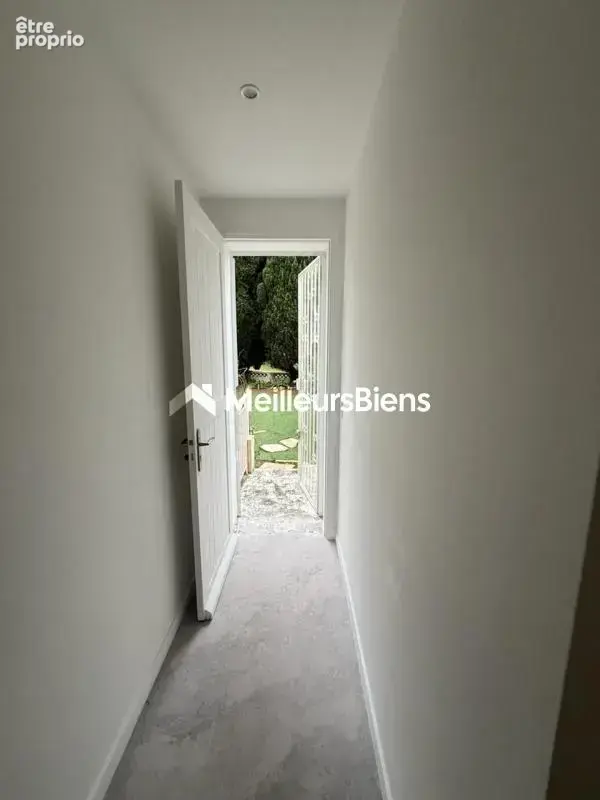 Cannes-Maréchal Juin : 3-4 pièces rénové atypique, jardin et terrasse - photo 12