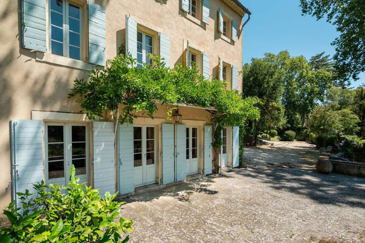 Maison à CADENET