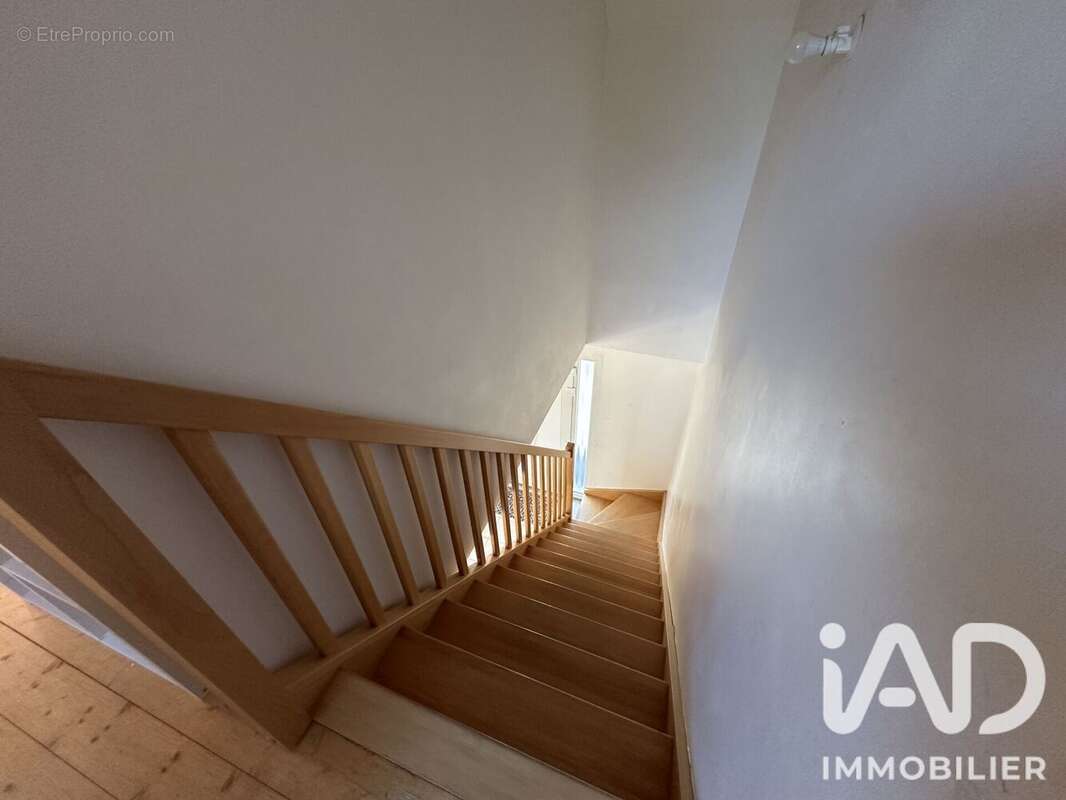 Maison 125 m² à Yquelon  - photo 9