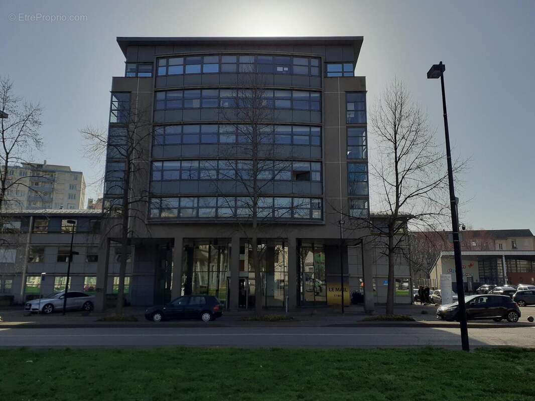 Photo 2 - Commerce à SAINT-CHAMOND