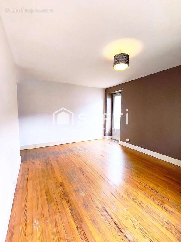 Photo 8 - Appartement à VILLEREVERSURE