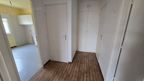 Appartement à SAINT-LAURENT-NOUAN