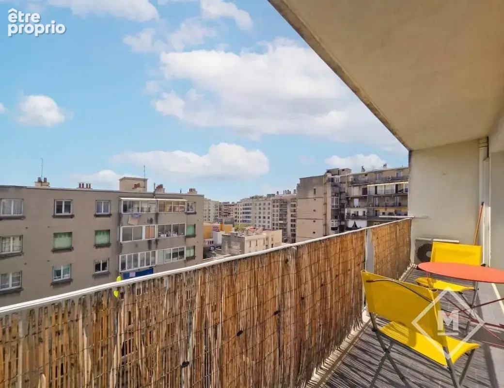 Appartement T3 lumineux Marseille 4ème - Les 5 Avenues - Dernier étage avec terrasse et ascenseur - photo 3