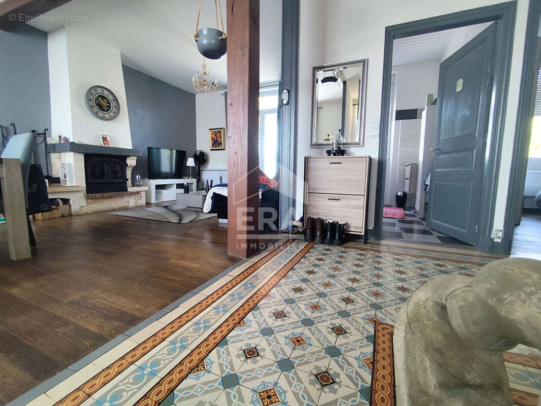 Maison 133 m² à Availles-Limouzine  - photo 4