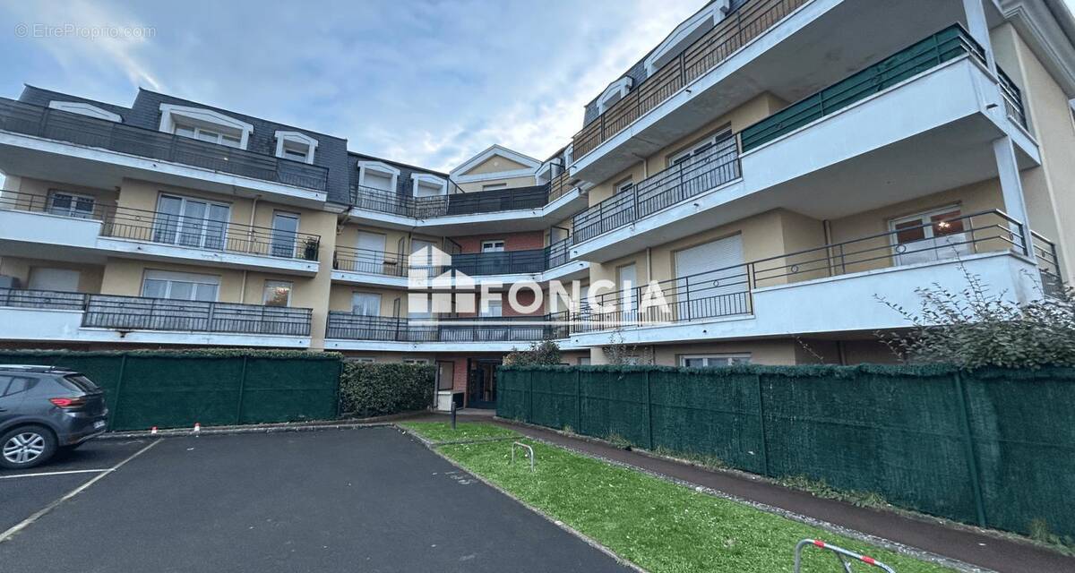 Appartement à VIGNEUX-SUR-SEINE