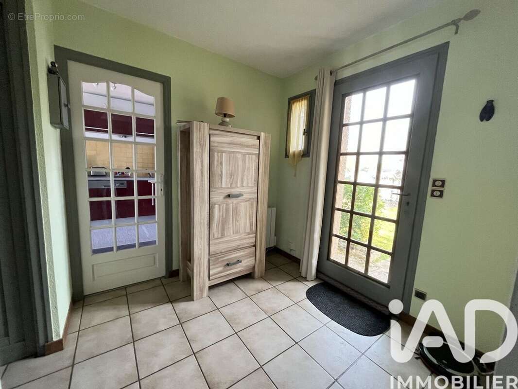 Maison 76 m² à Lavau  - photo 2