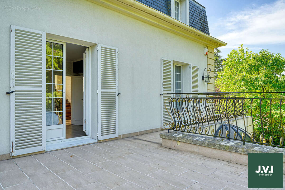 Maison à SAINT-GRATIEN
