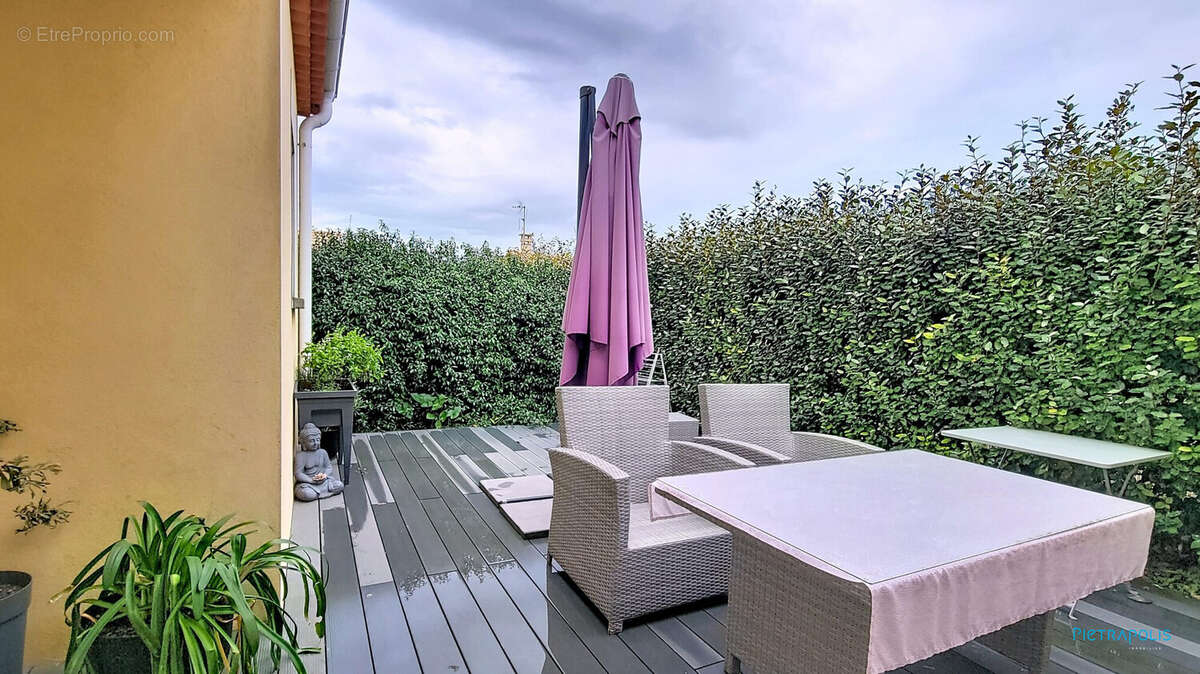 Maison à SAINT-CLAIR-DU-RHONE