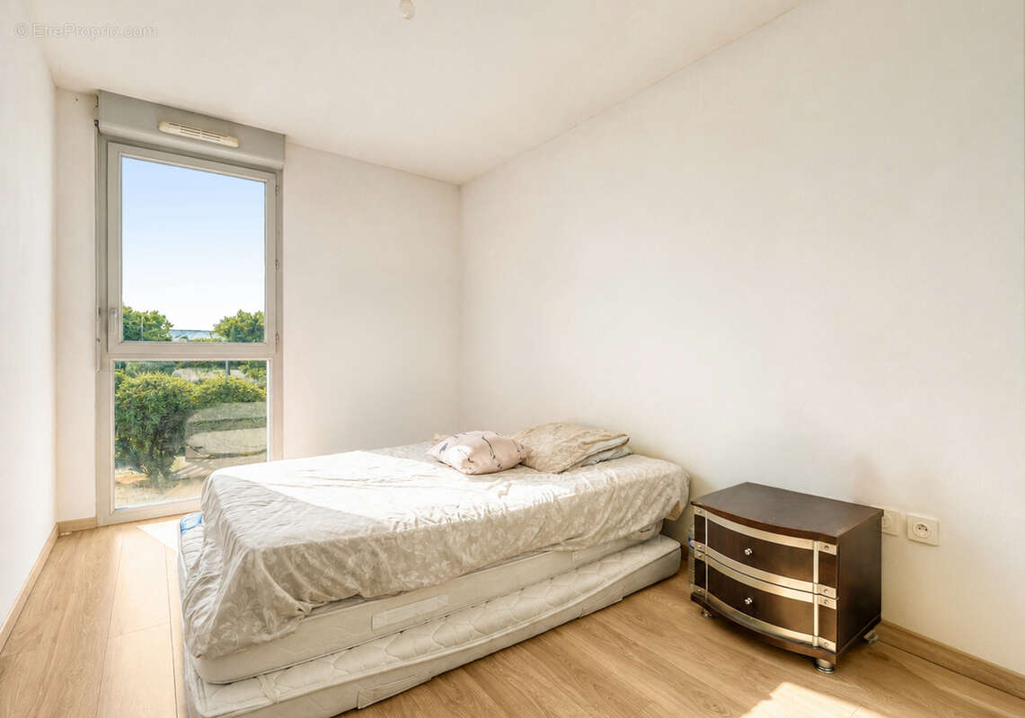En exclusivité !  Appartement T3 de 62 m2, situé au 1er étage, dans le secteur du Grand Selve. - photo 7
