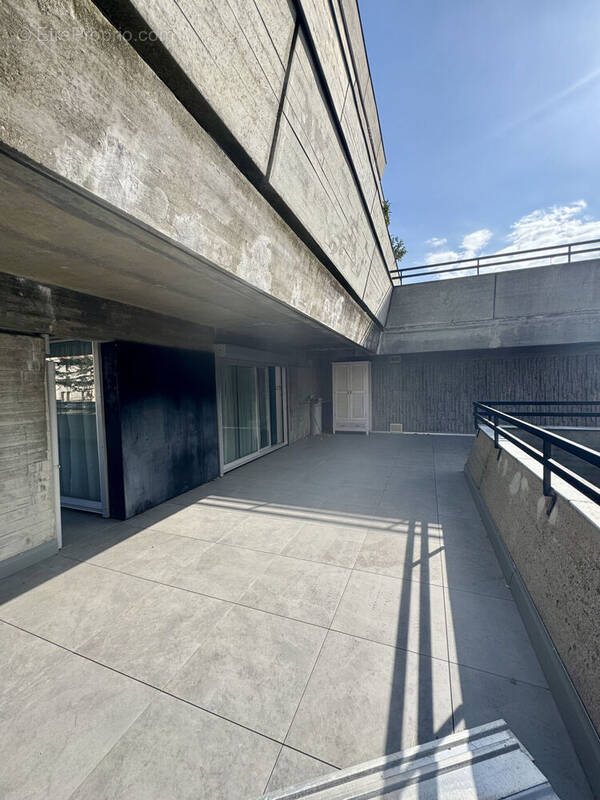 Photo 1 - Appartement à CHAMALIERES