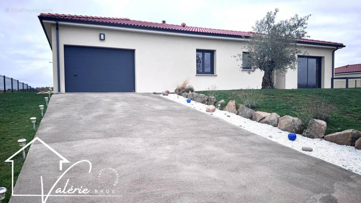 Photo 1 - Maison à LEMPDES-SUR-ALLAGNON