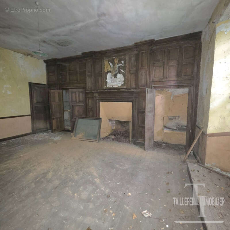 Maison 167 m² à Saint-Astier  - photo 8