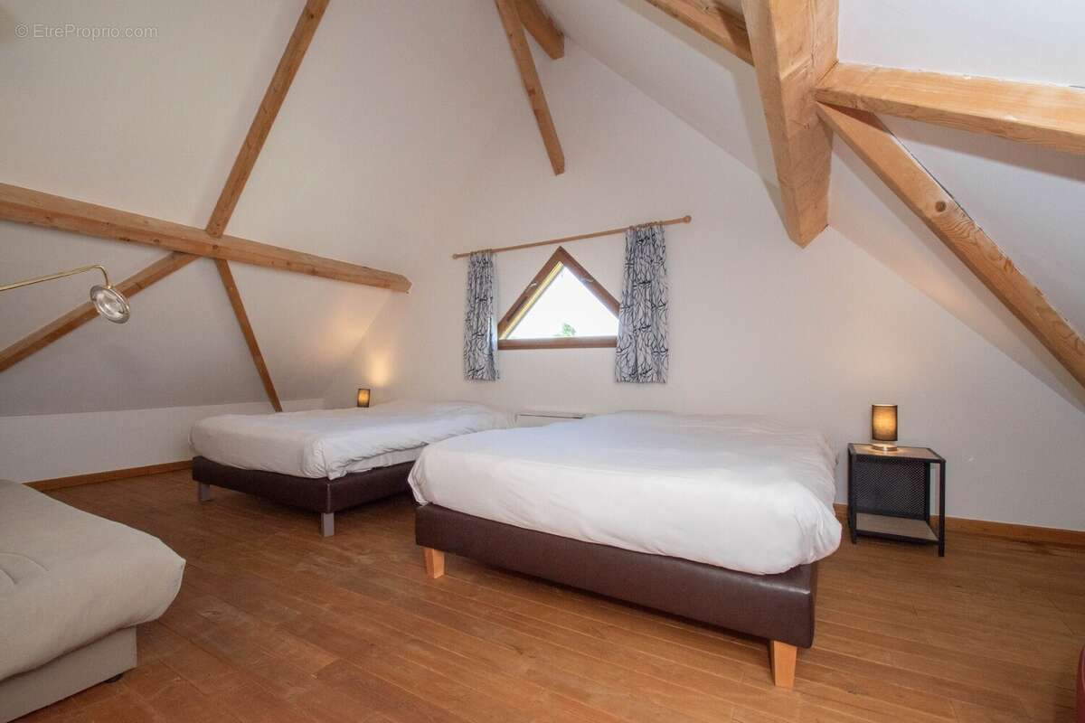 Maison 80 m² à Lacapelle-Marival  - photo 8