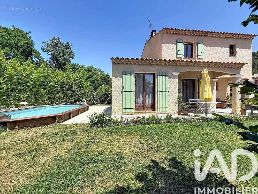 Photo 2 - Maison à SAINT-ZACHARIE