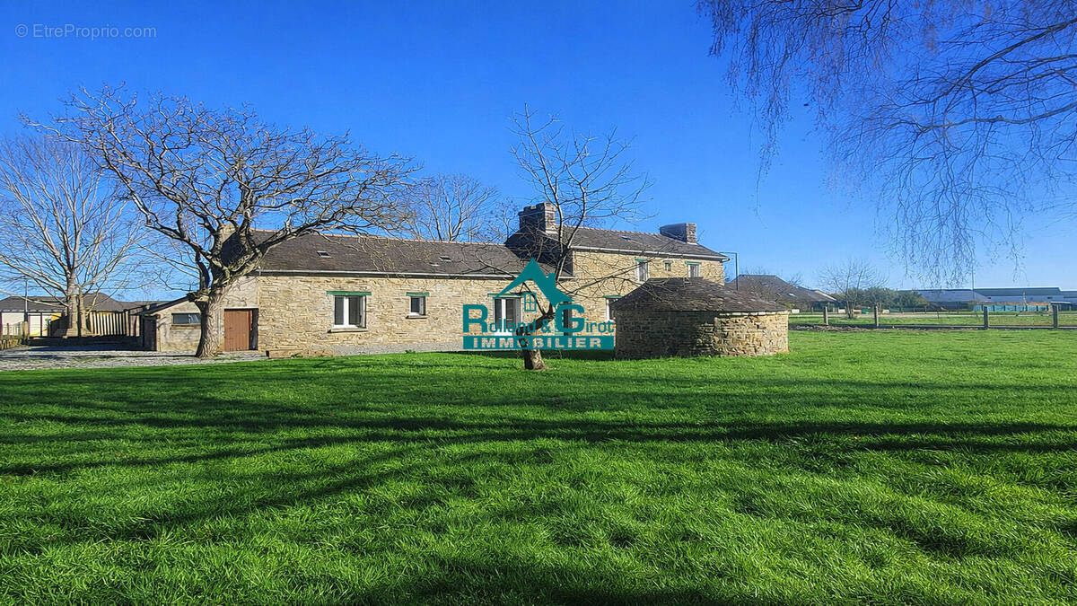 Maison à LA BOUEXIERE