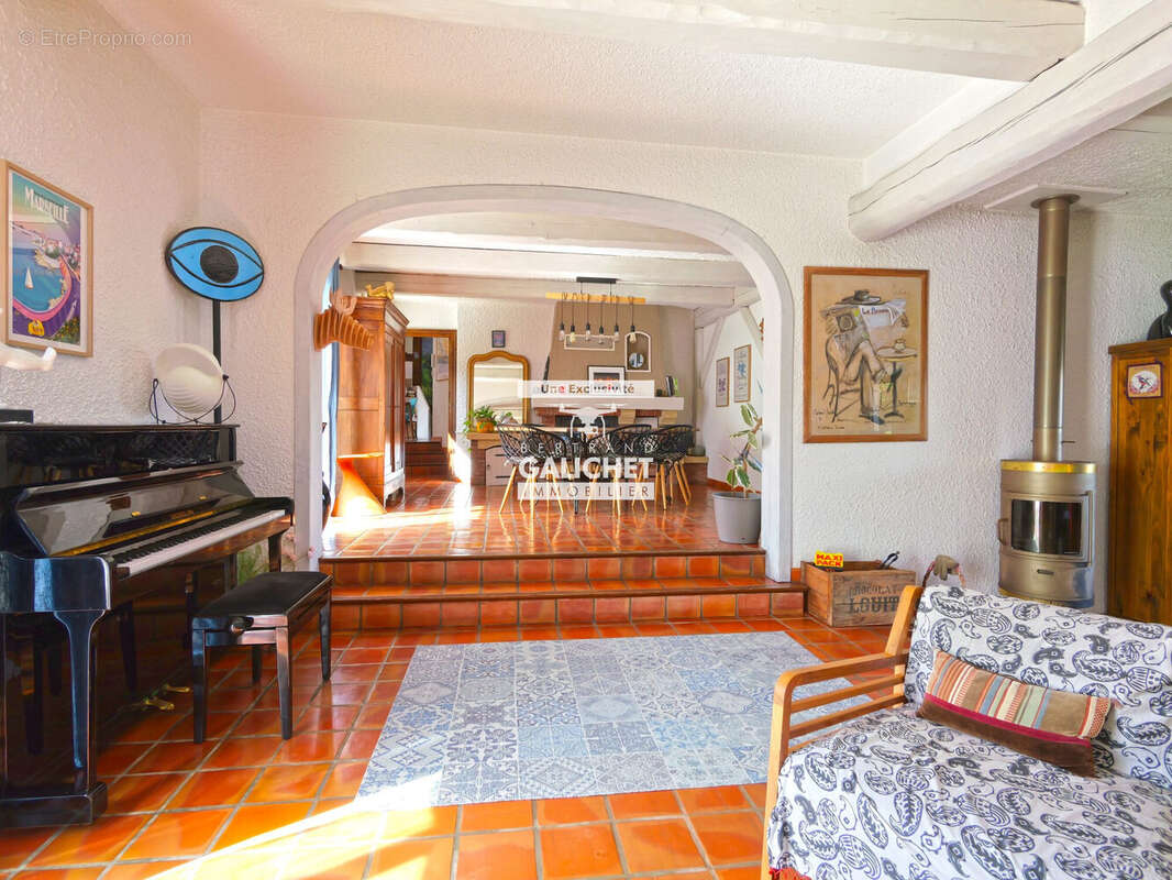 Maison à LA BATIE-VIEILLE