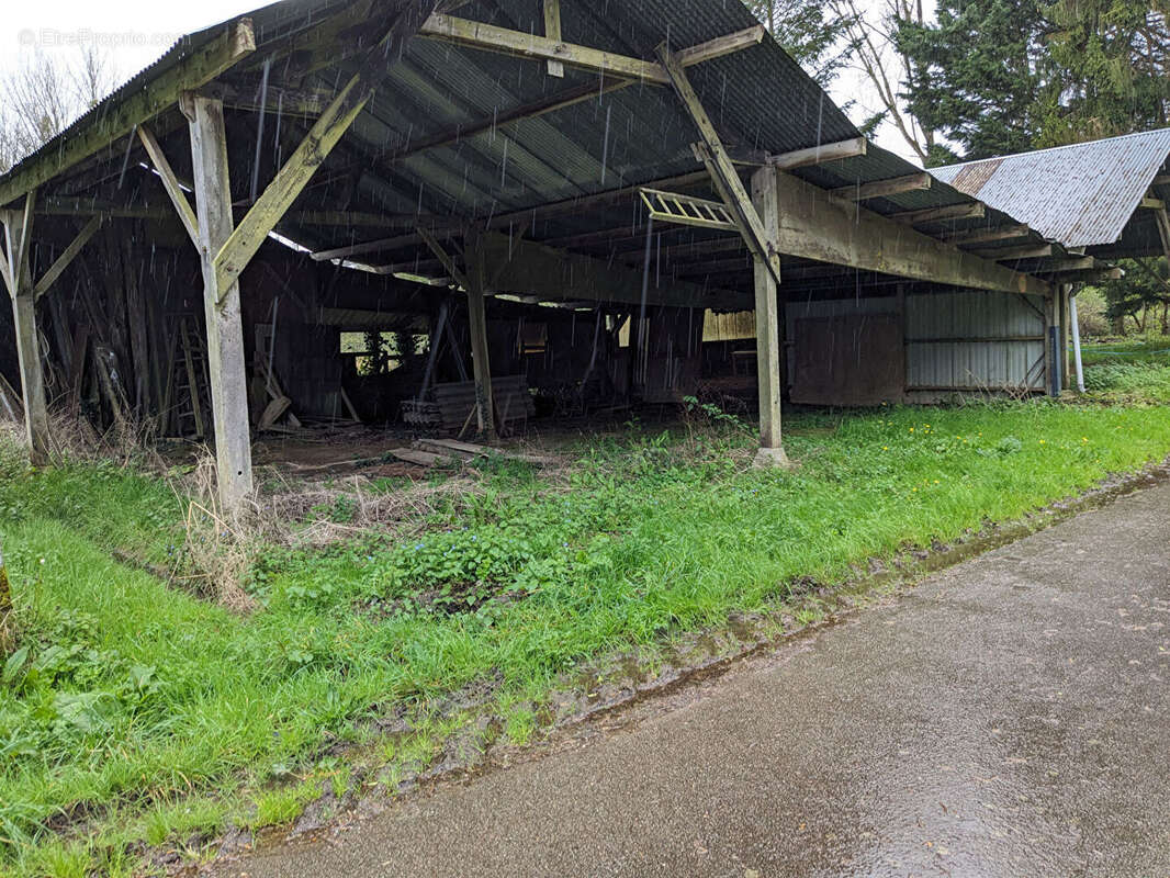 Maison à SAINT-LAURENT-SUR-OUST