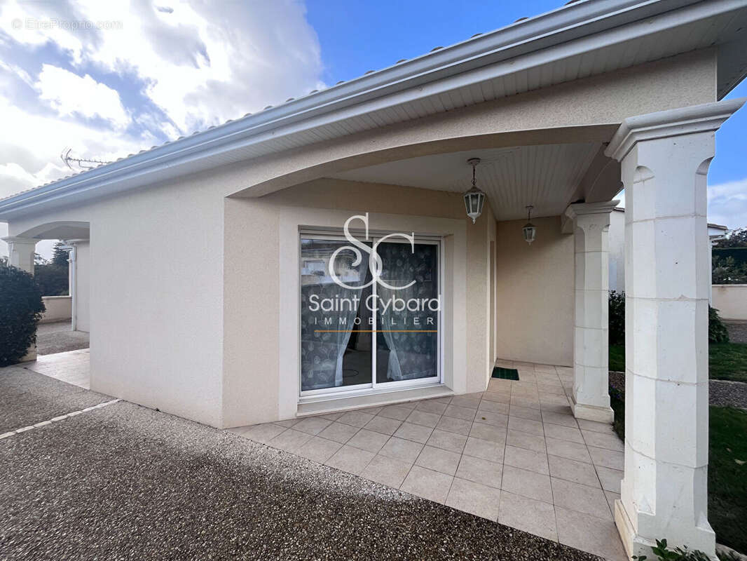 Maison à LA COURONNE