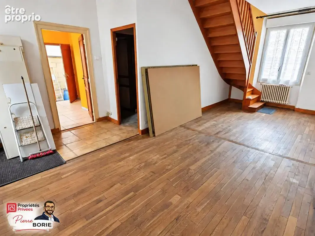 CHÂTEAUROUX - Maison 68 m² -  2 chambres et un bureau - Vie de plain-pied possible - Cour - Grande cave - photo 2