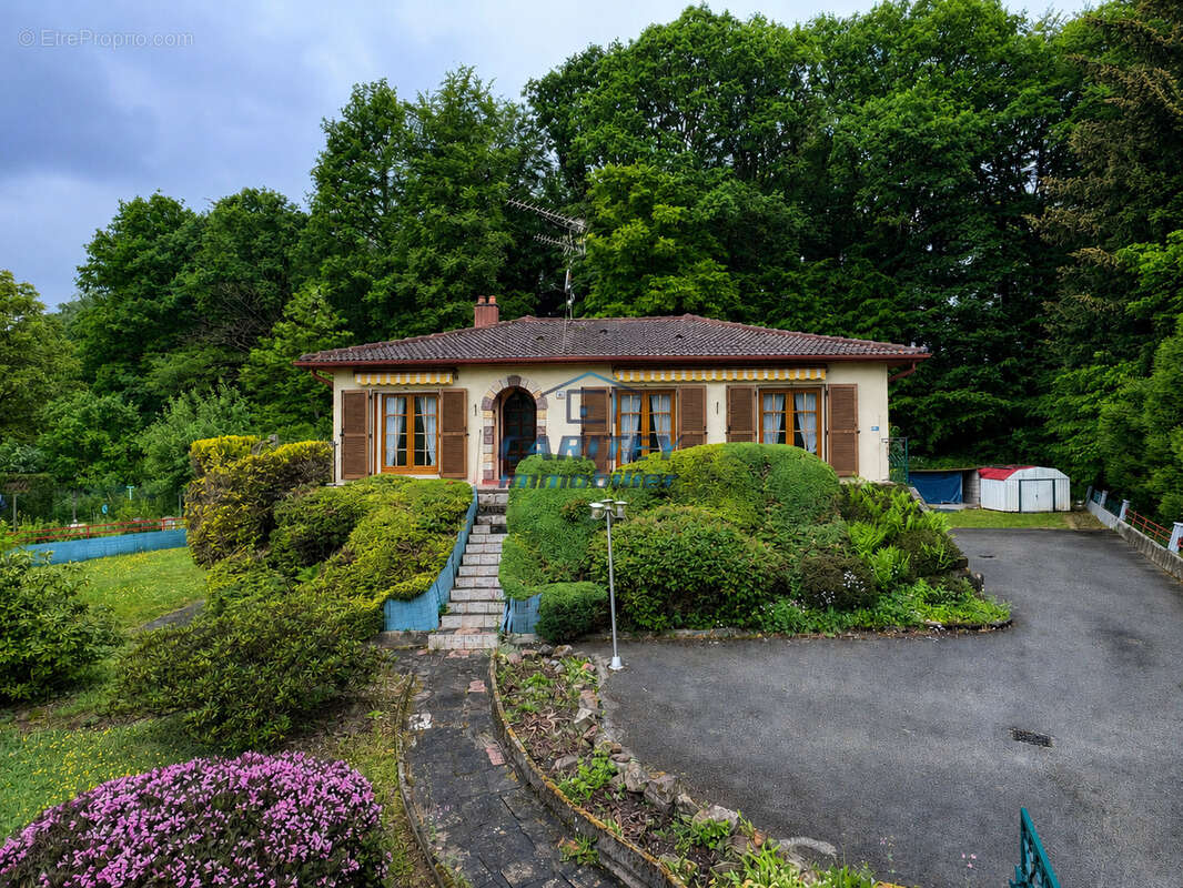 Maison à FROIDECONCHE