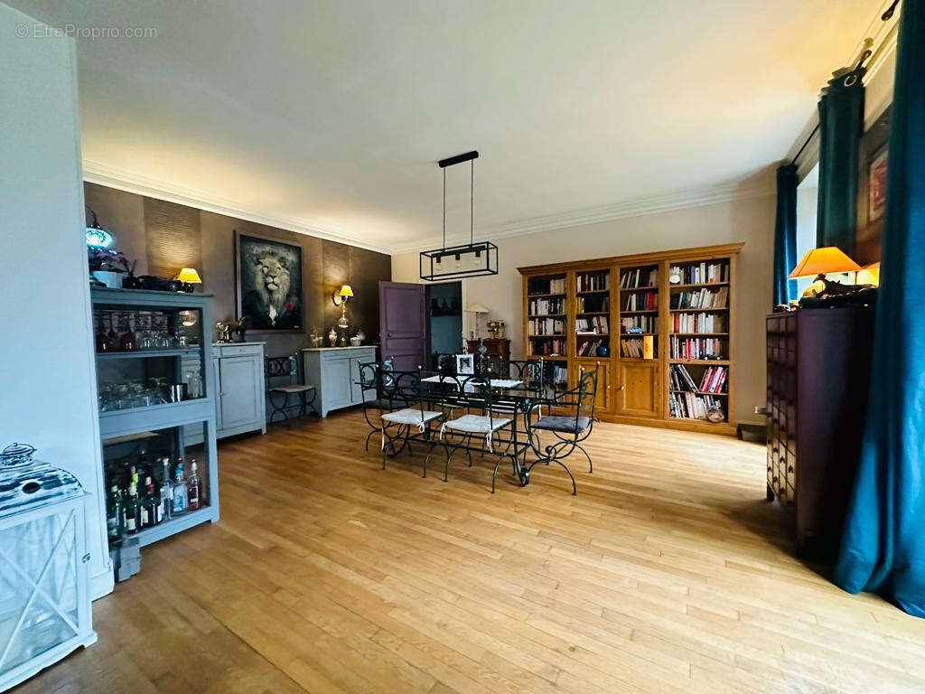 Maison à BOURAY-SUR-JUINE