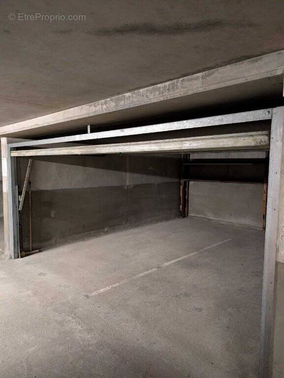 Parking à LYON-3E