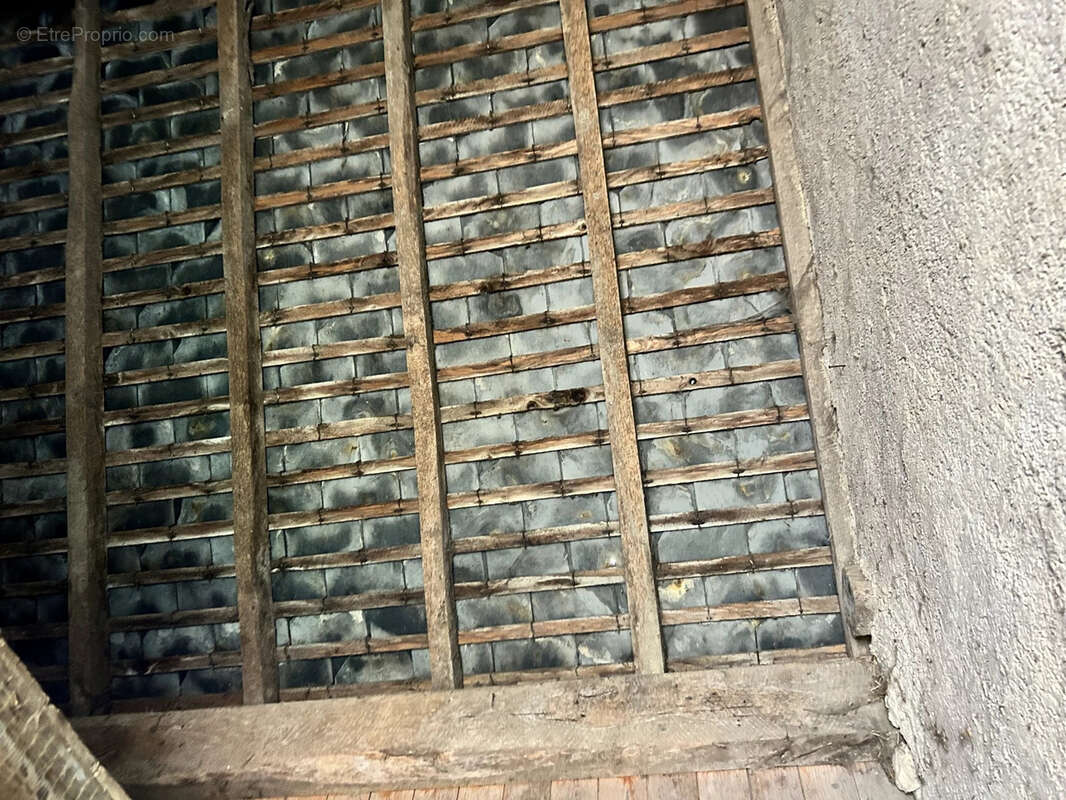 Maison à NURET-LE-FERRON