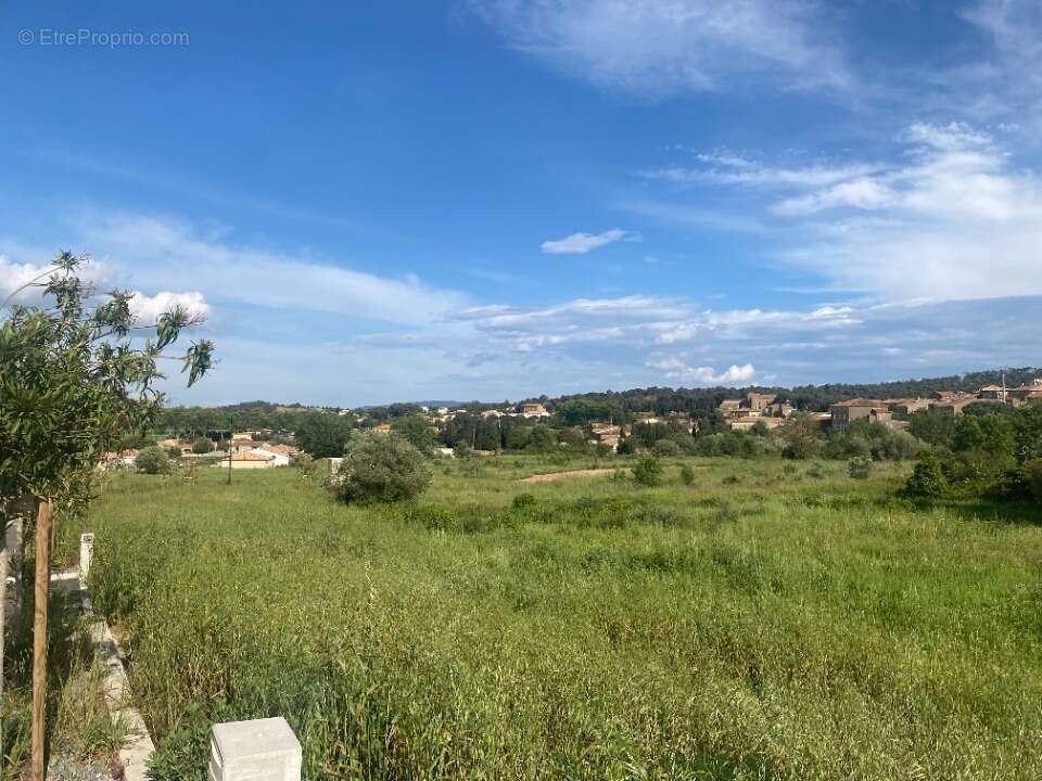 Terrain 600 m² à Boutenac  - photo 2