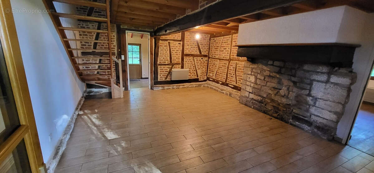 Maison à SAINT-GERMAIN-DU-BOIS