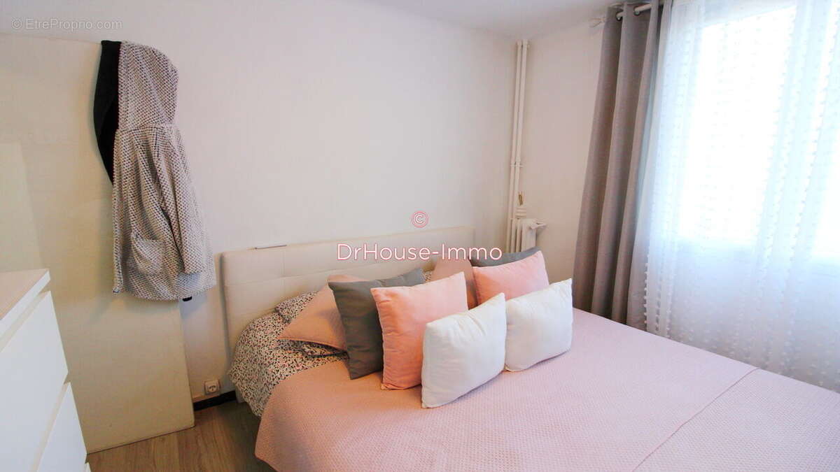 Appartement à MARSEILLE-3E