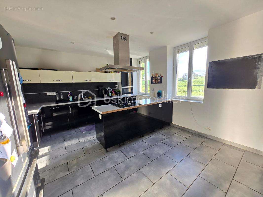 Maison à PARIGNY-LES-VAUX