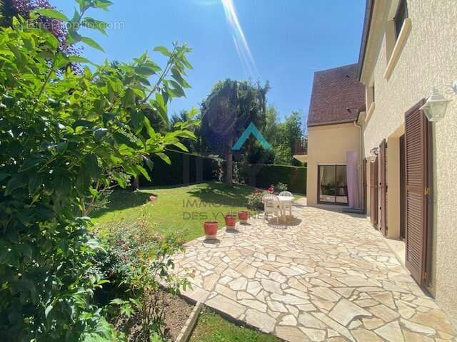 Maison à L'ETANG-LA-VILLE