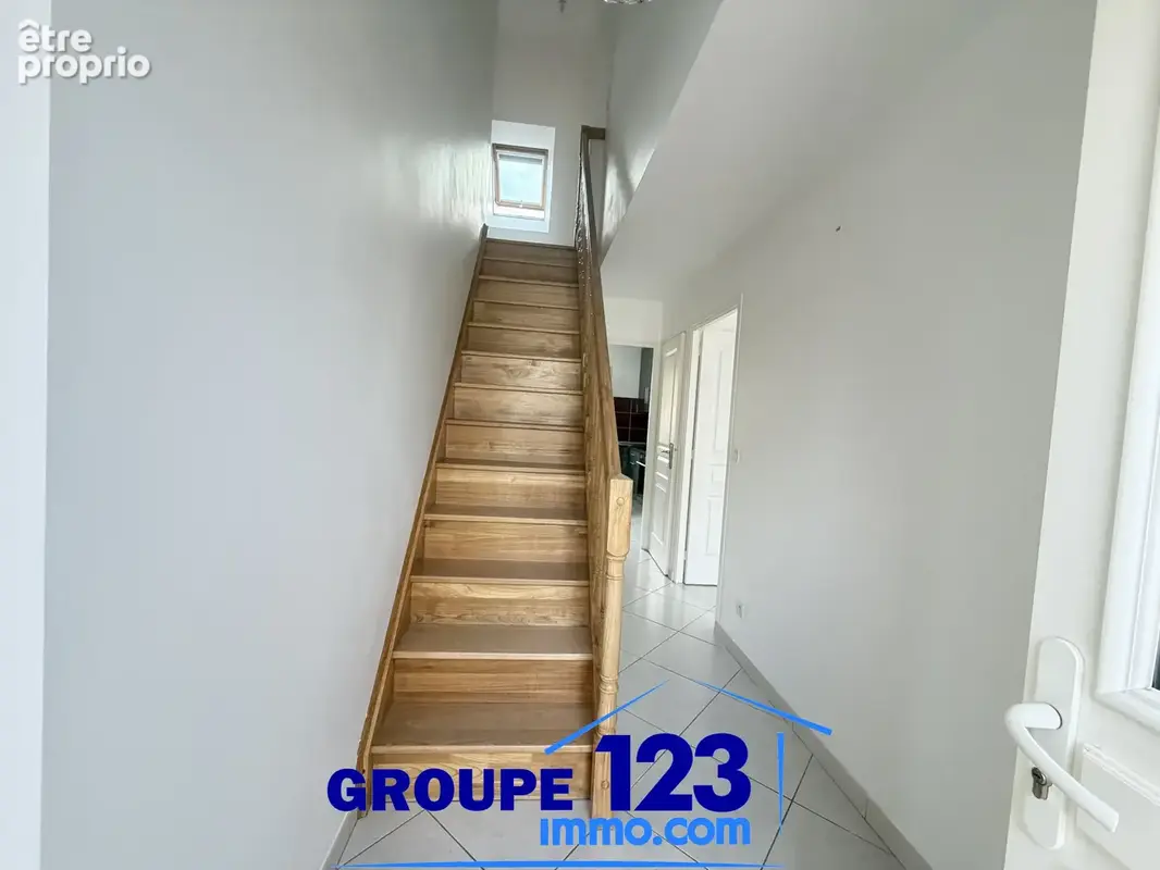 Maison 4 chambres    Appoigny - photo 2