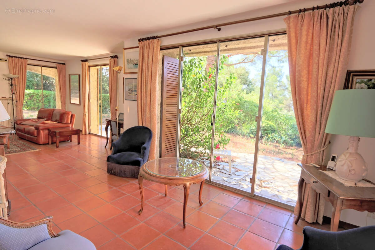 Maison à LA VALETTE-DU-VAR