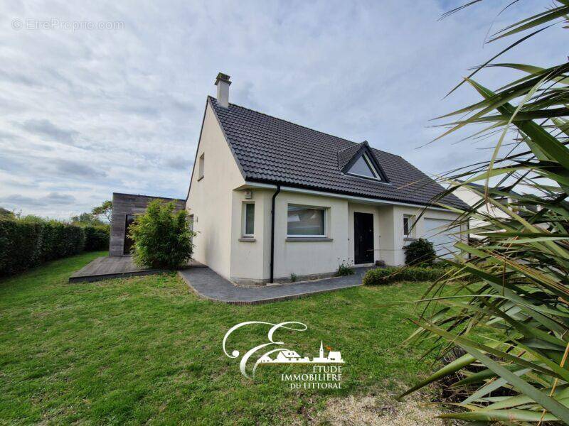 Maison à OYE-PLAGE