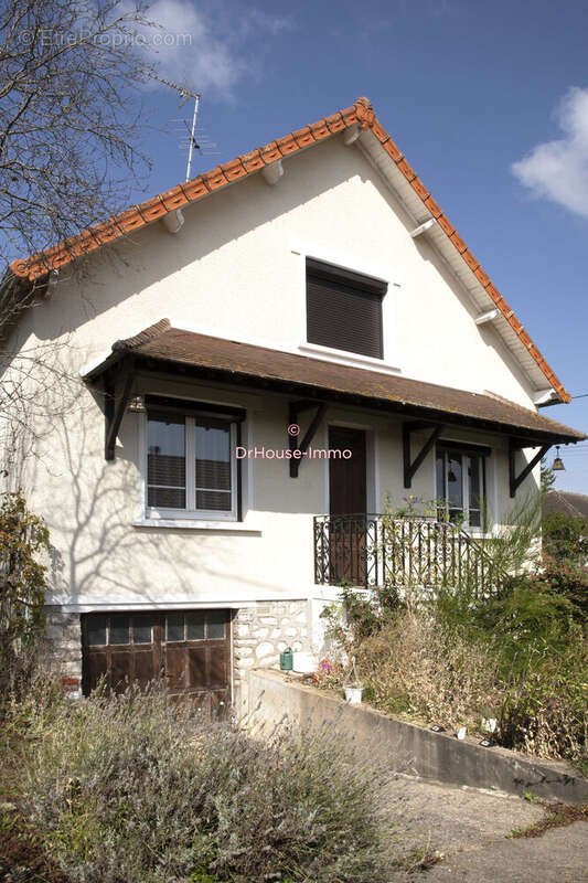Maison à CORQUILLEROY