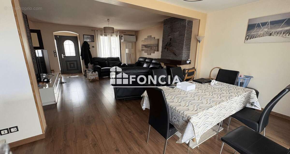 VSG : Maison individuelle moderne de 120 M2 - Fonctionnelle et familiale - photo 2
