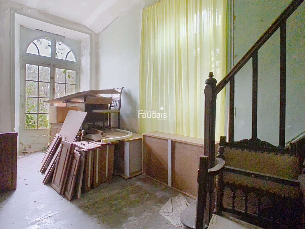 Maison 610 m² à Sainte-Mere-Eglise  - photo 6