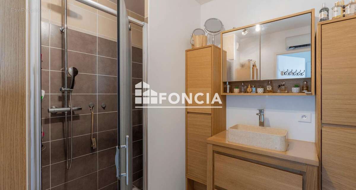 Appartement à MARSEILLE-8E