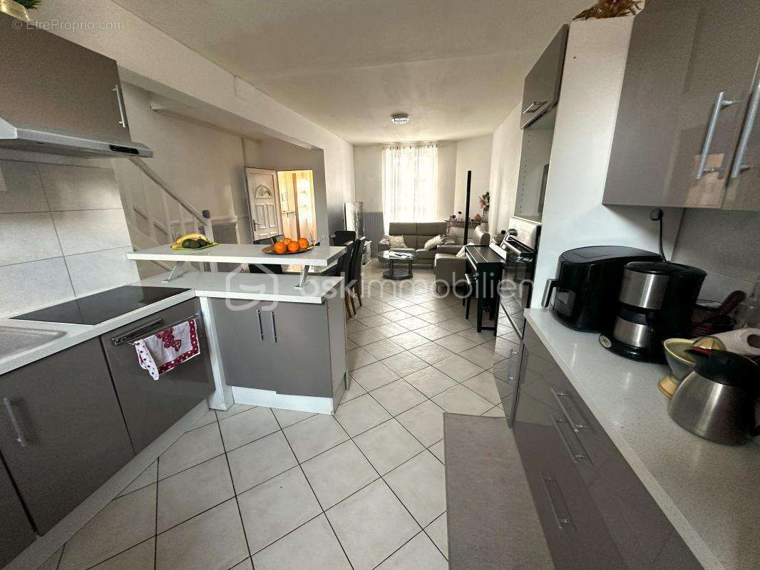 Maison à CREPY-EN-VALOIS