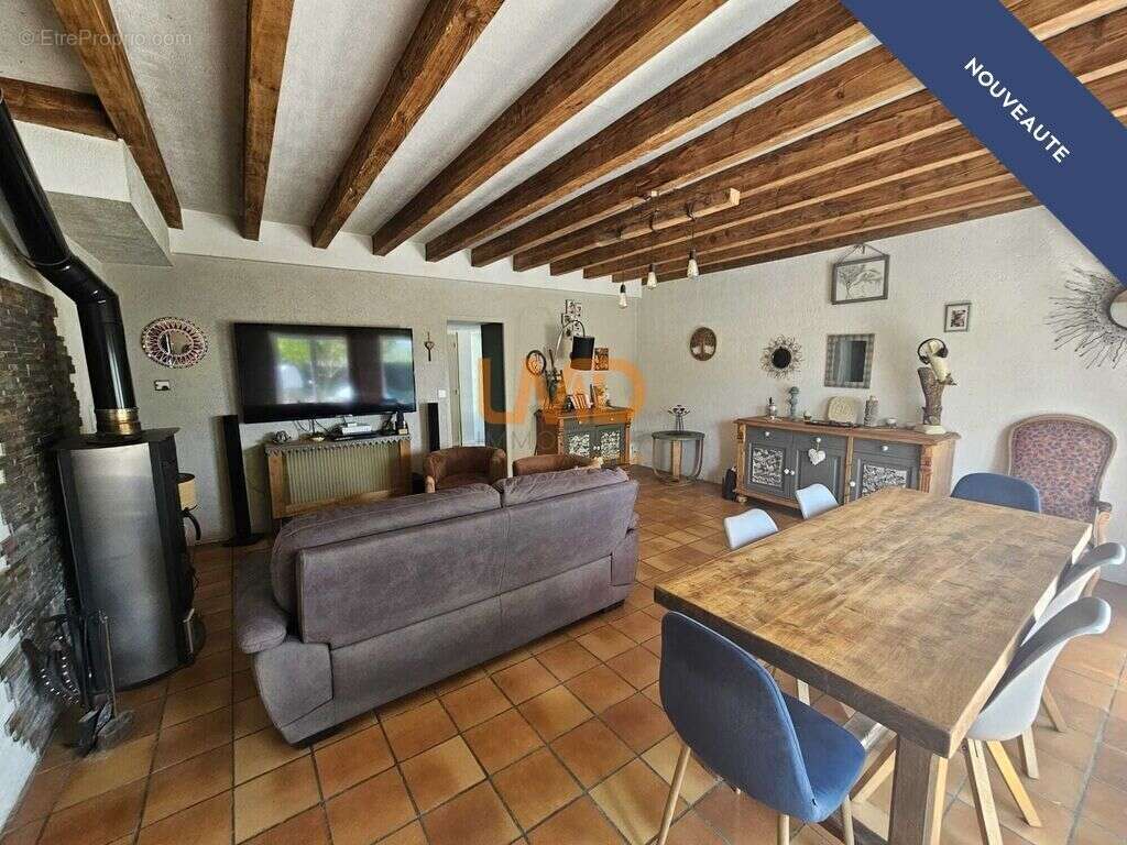 Maison à MOUZILLON