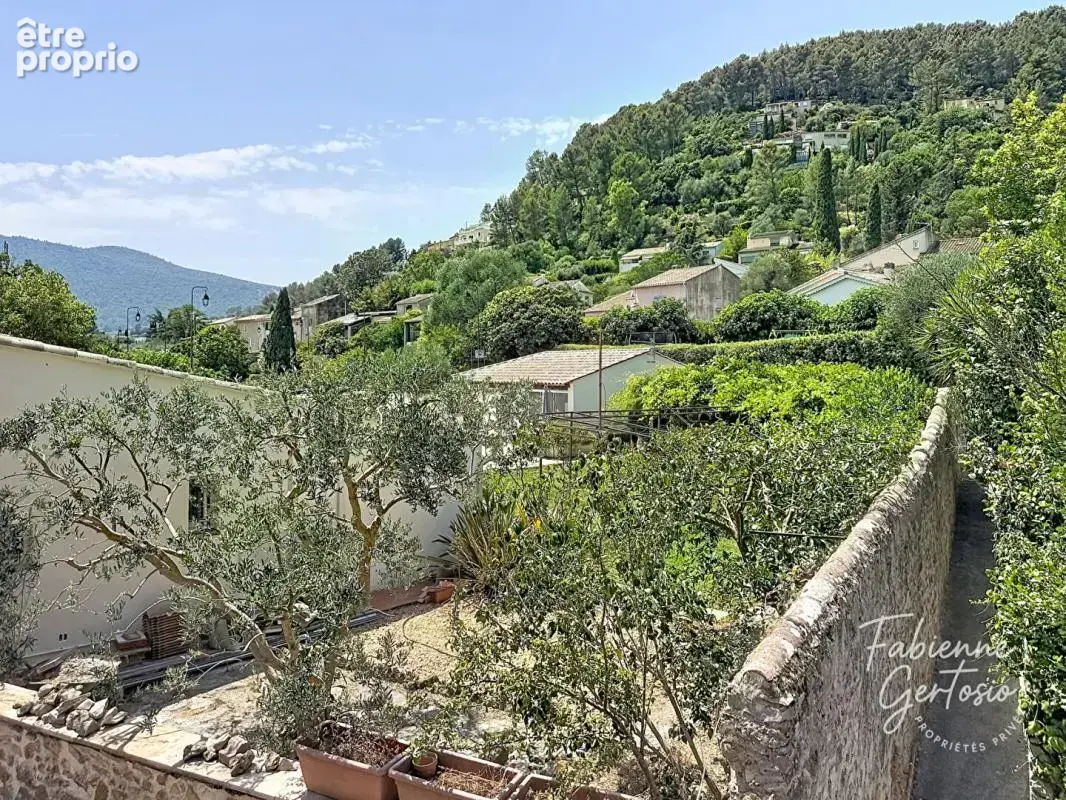 Solliès-Toucas ! maison de village de 85m2 - photo 2