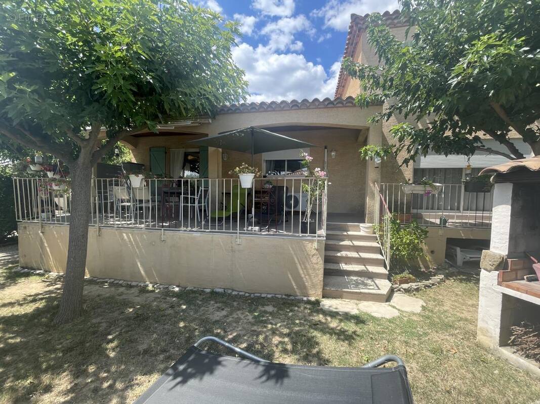 Maison à SAINT-FELIX-DE-LODEZ