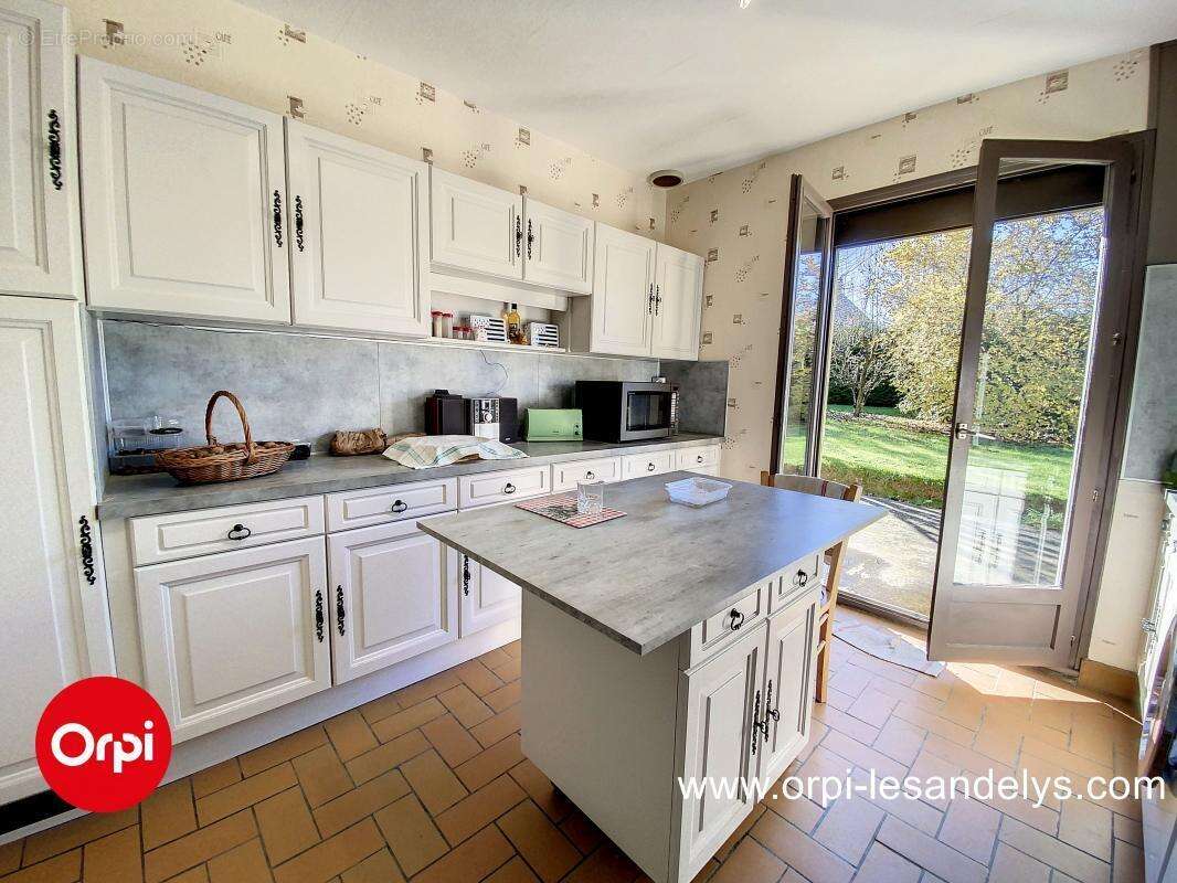 Maison à SAINT-CLAIR-SUR-EPTE