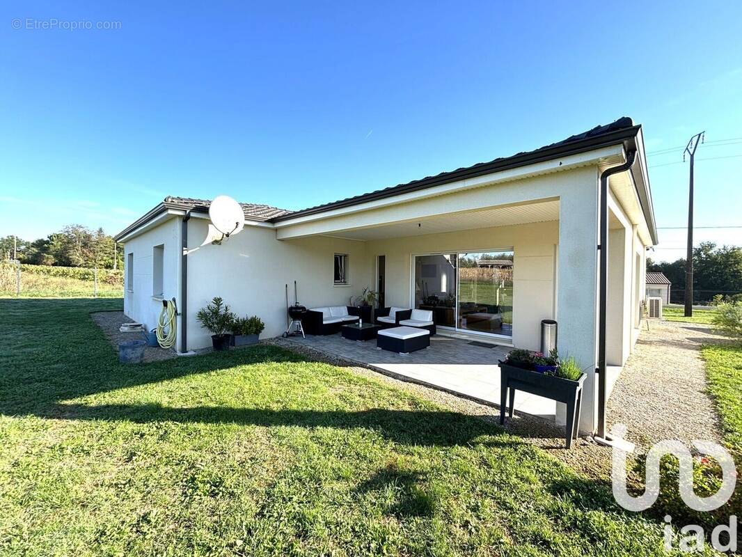 Photo 1 - Maison à COURSAC