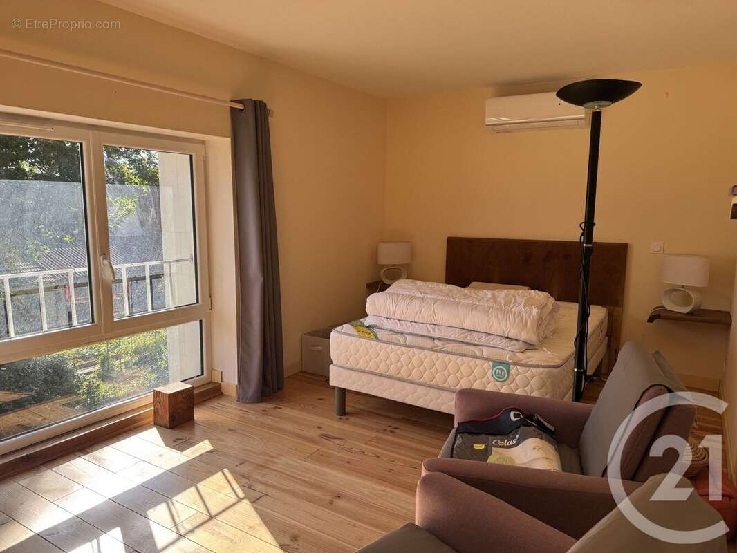 Maison à COSNE-COURS-SUR-LOIRE